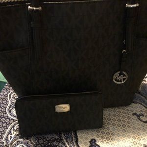 MK jet set purse and full size wallet set.